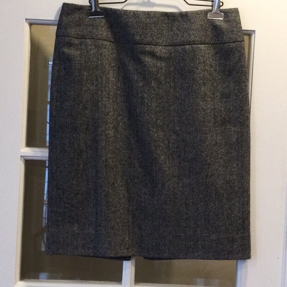 Banana Republic tweed skirt - Picture 3 of 6
